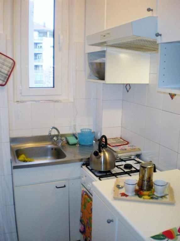 Apartment Melozzo Μιλάνο Δωμάτιο φωτογραφία