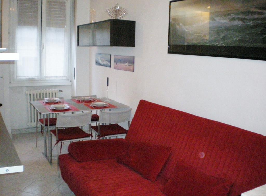 Apartment Melozzo Μιλάνο Δωμάτιο φωτογραφία